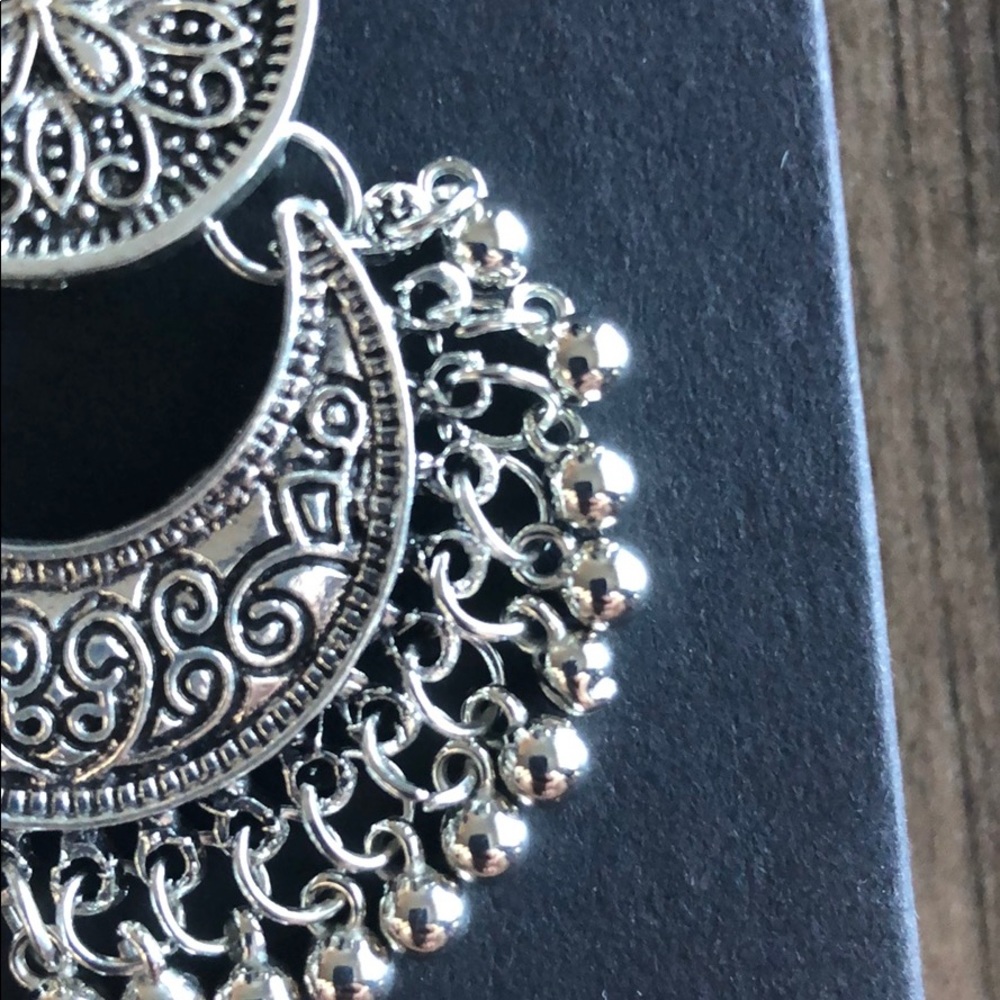 Lightweight earrings - Picture 4 of 4